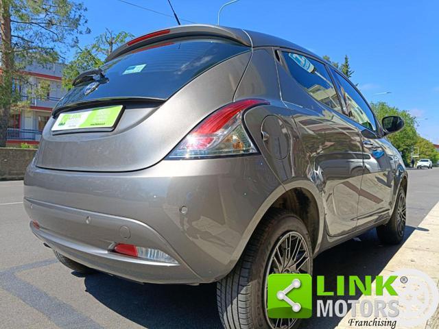 LANCIA Ypsilon 0.9 TwinAir 85 CV 5 porte Metano Ecochic