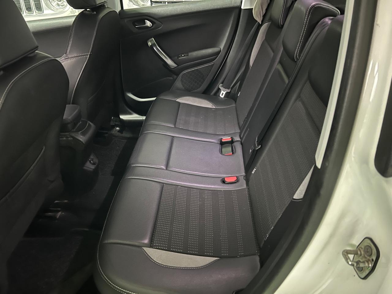 Peugeot 2008 PureTech Turbo 110 EAT6 S&S Allure