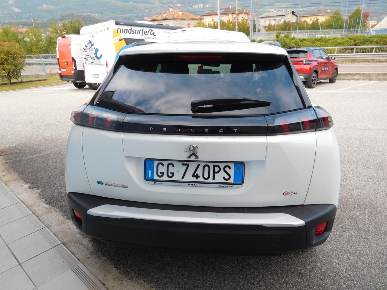 Peugeot 2008 motore elettrico 136 CV Allure Pack
