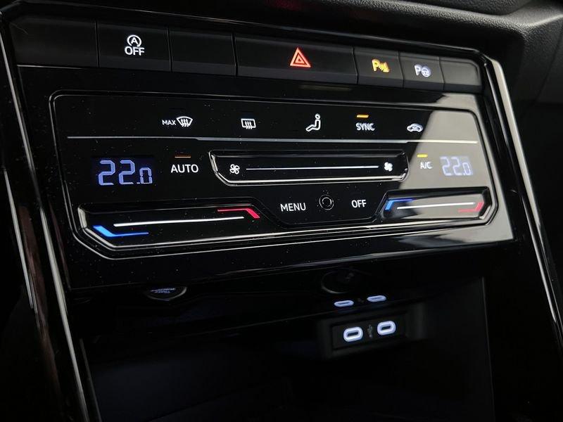 Volkswagen T-Roc T-Roc 1.0 tsi R-Line 110cv
