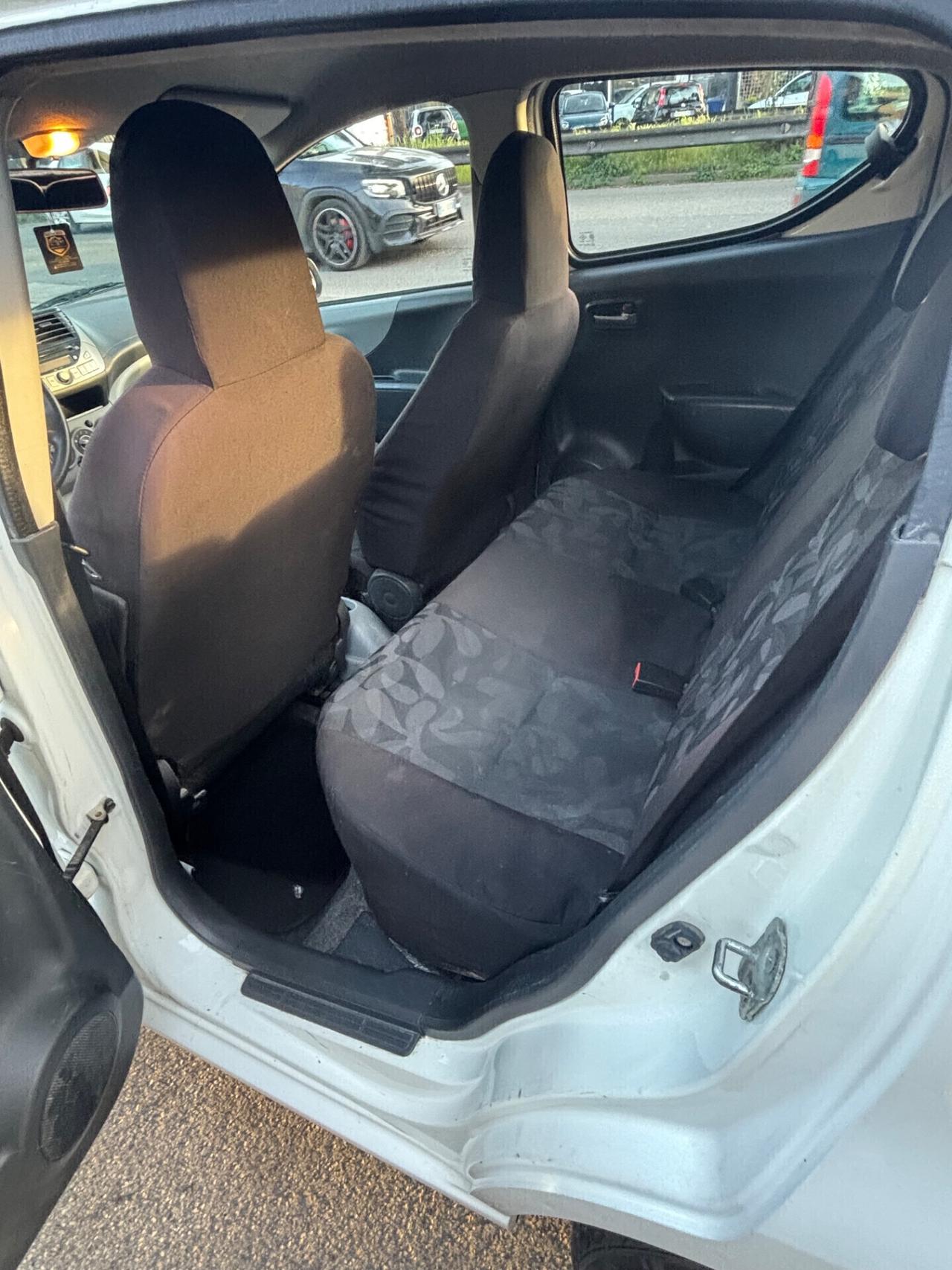 Suzuki Alto 1.0 L