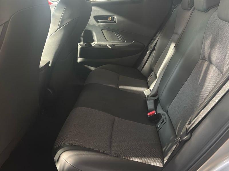 Toyota C-HR 2.0 HV E-CVT Lounge MY24