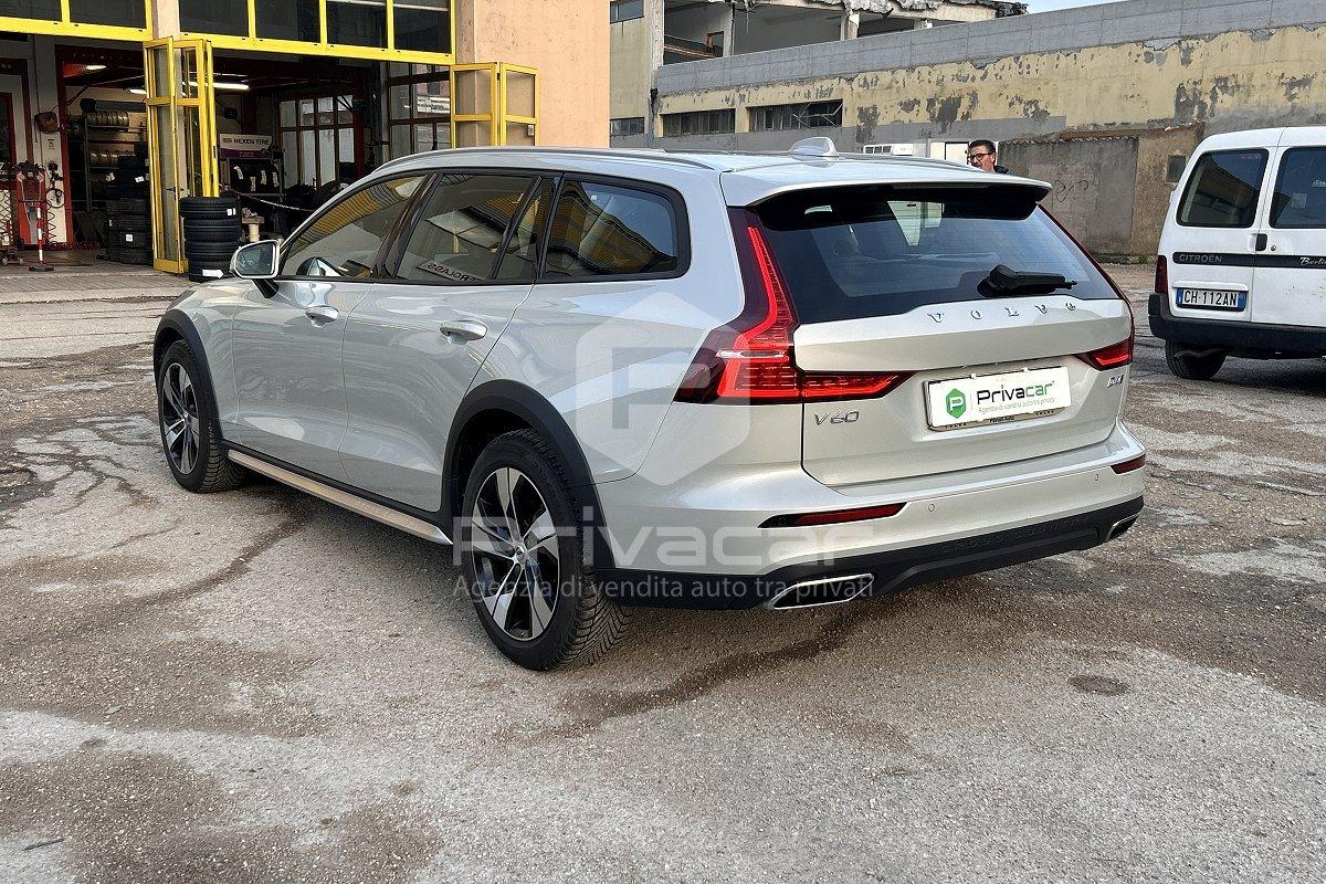 VOLVO V60 Cross Country D4 AWD Geartronic Business Plus
