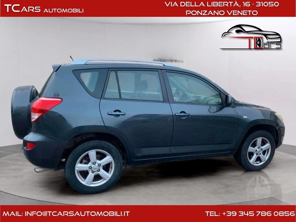 TOYOTA RAV4 2.2 DIESEL - GARANZIA TCARS - NEOPAT.