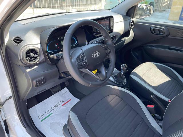 HYUNDAI i10 1.0 MPI AUTO Connectline - KM0