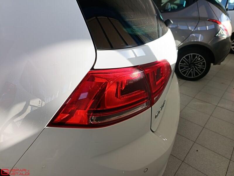 Volkswagen Golf 1.6 TDI Highline DSG BlueMotion Technol.