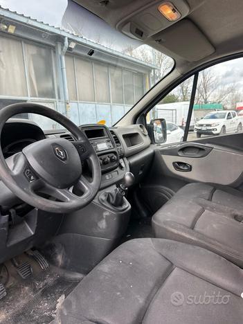 0295 furgone renault trafic 2018