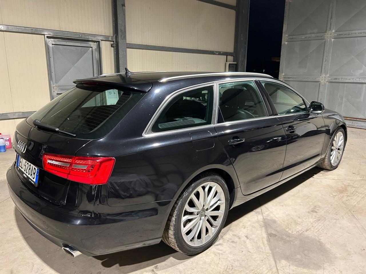Audi A6 Avant 3.0 TDI 245 CV quattro S tronic BOOKSERVICE