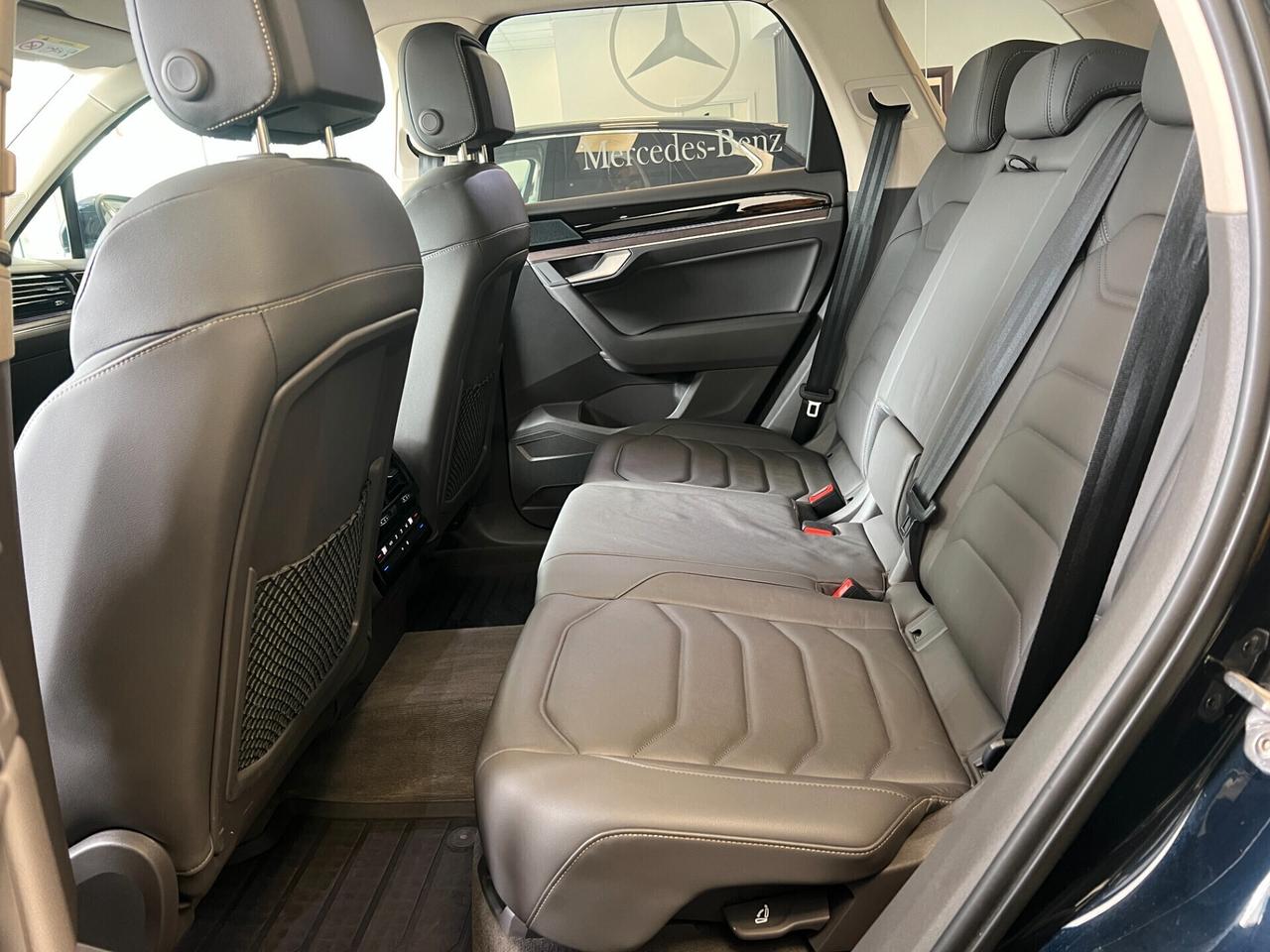 Volkswagen Touareg R LINE 3.0 V6 TDI 286 CV SCR