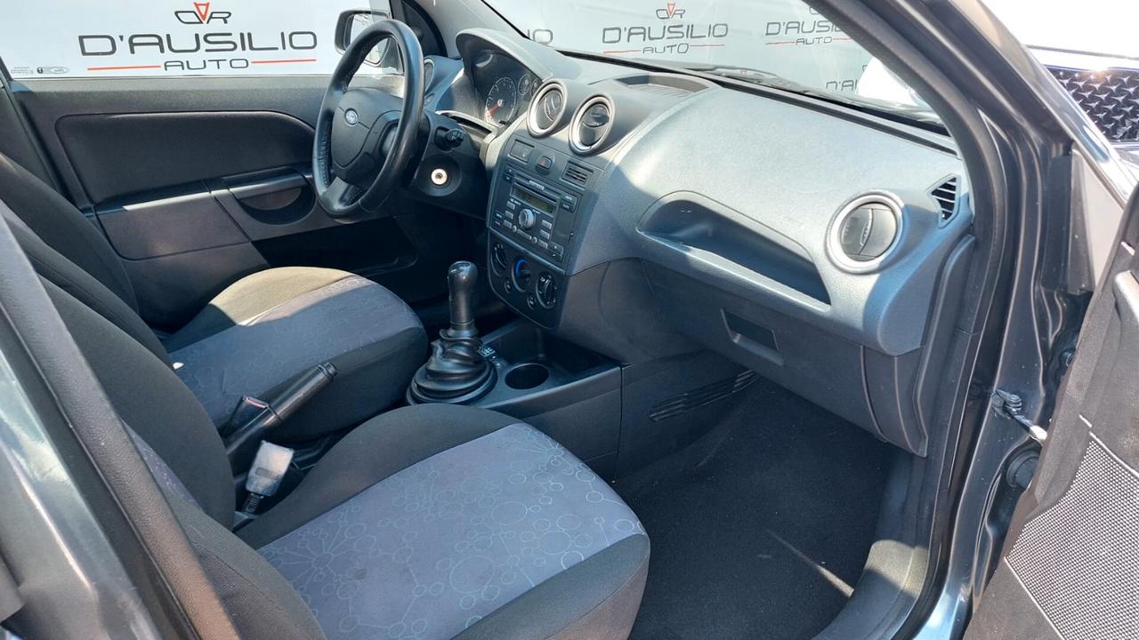Ford Fiesta 1.2 16V 5p. Ghia GPL