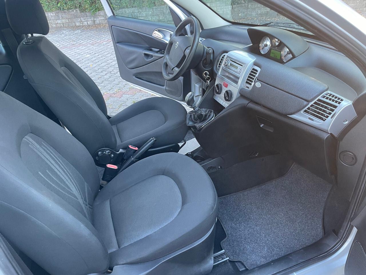 Lancia Ypsilon 1.4 Unyca Ecochic GPL