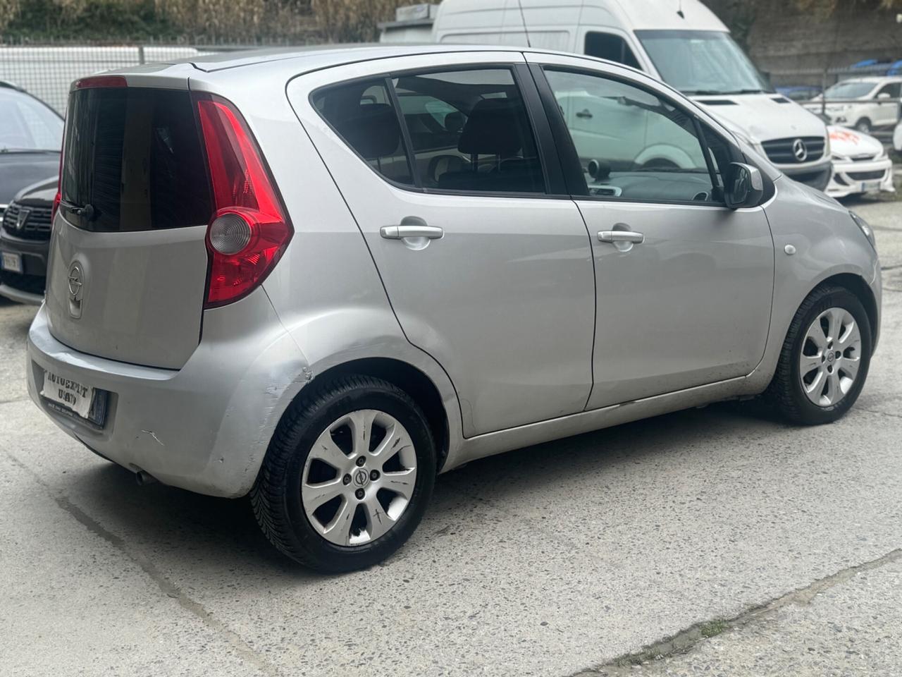 Opel Agila 1.2 16V 86CV Enjoy 2010