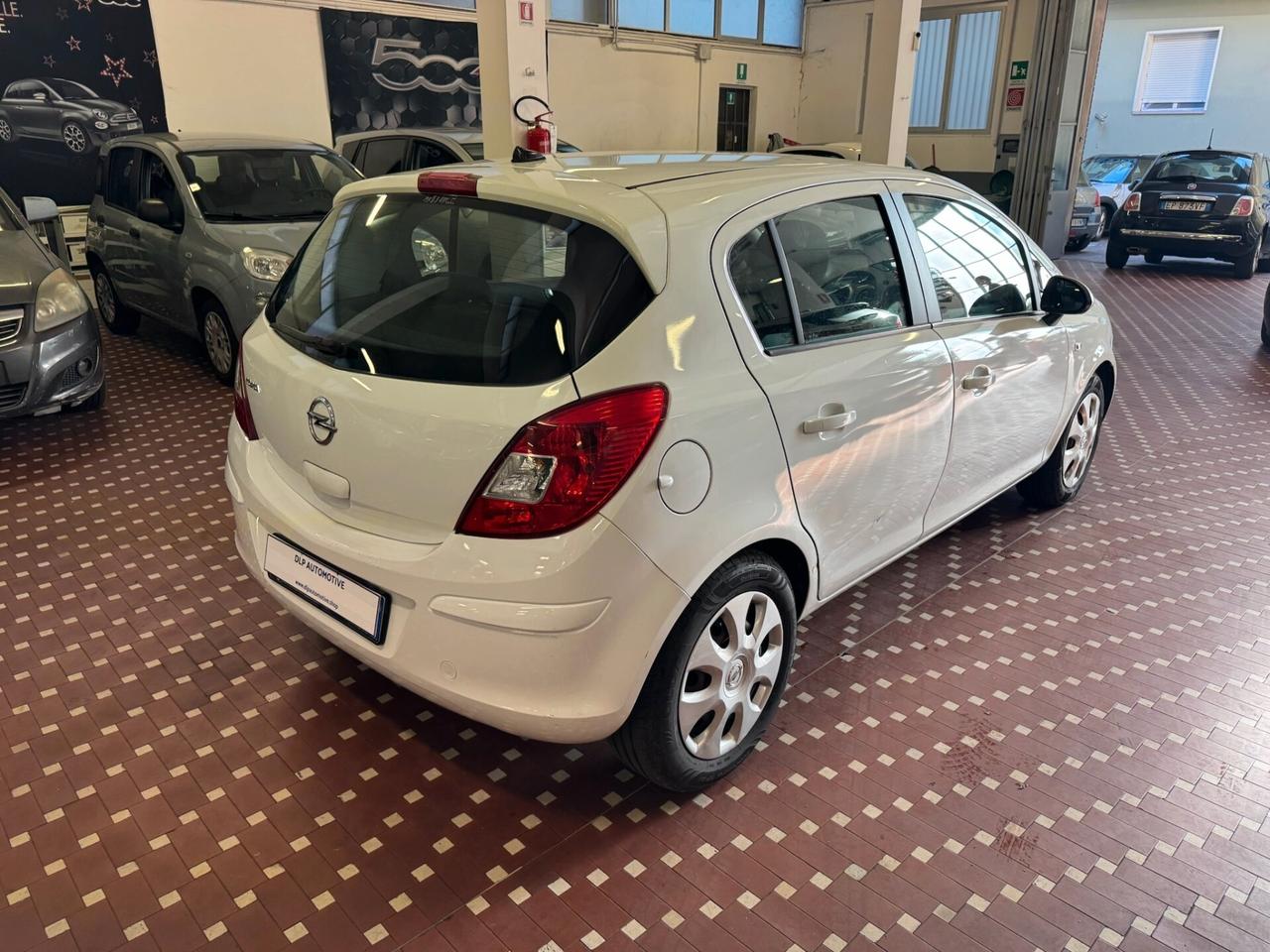 Opel Corsa 1.2 5 porte Cosmo - IDEALE PER NEOPATENTATI
