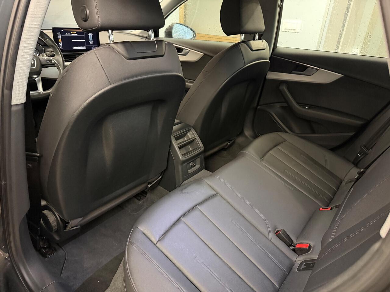 Audi A4 30 TDI/136 CV S tronic S line edition