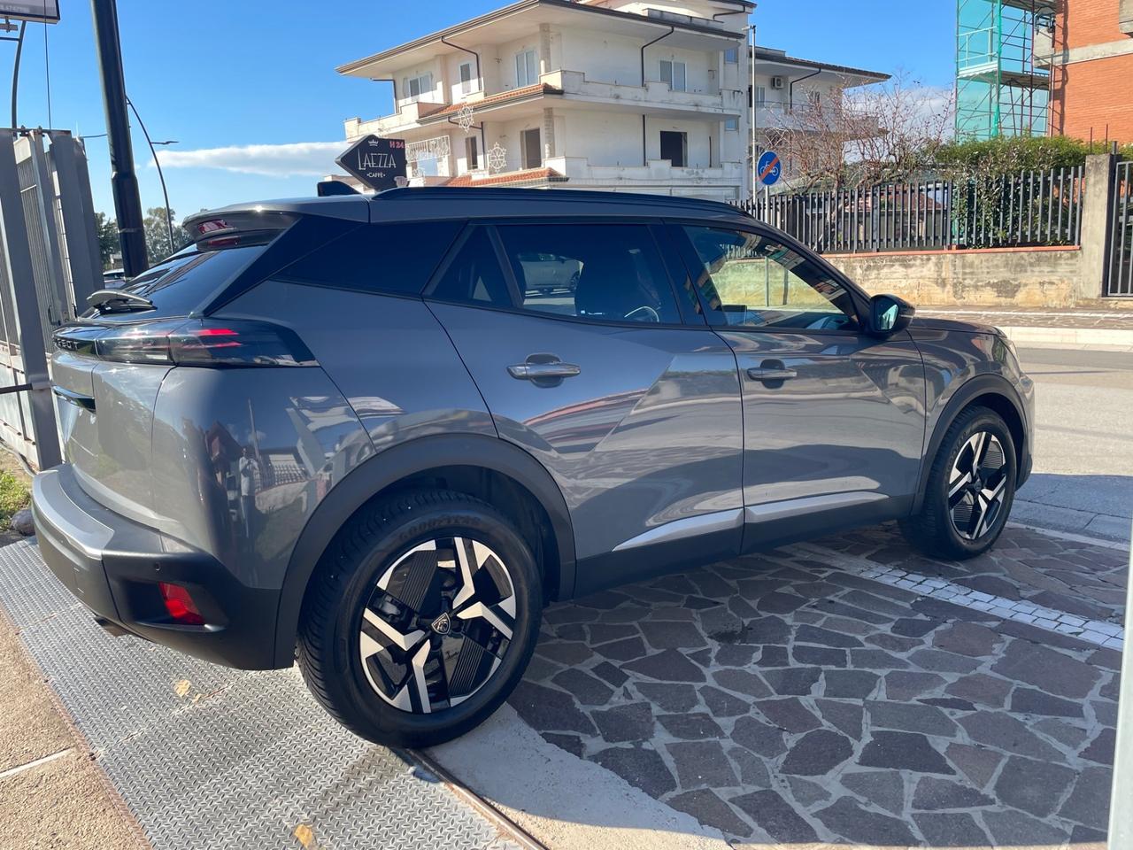 Peugeot 2008 PureTech 100 S&S Allure