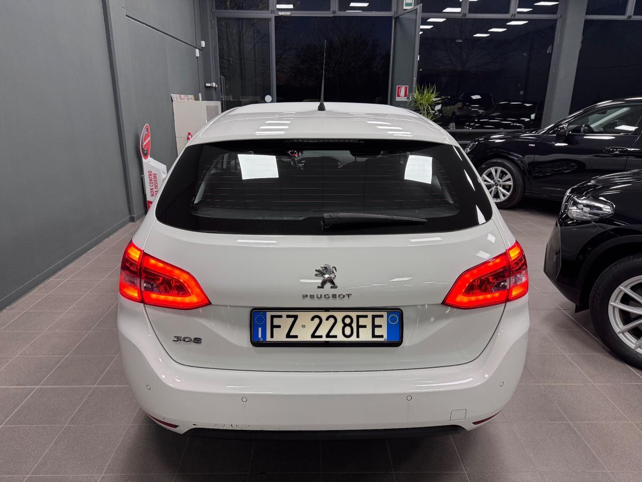 Peugeot 308 BlueHDi 100 S&S SW Business