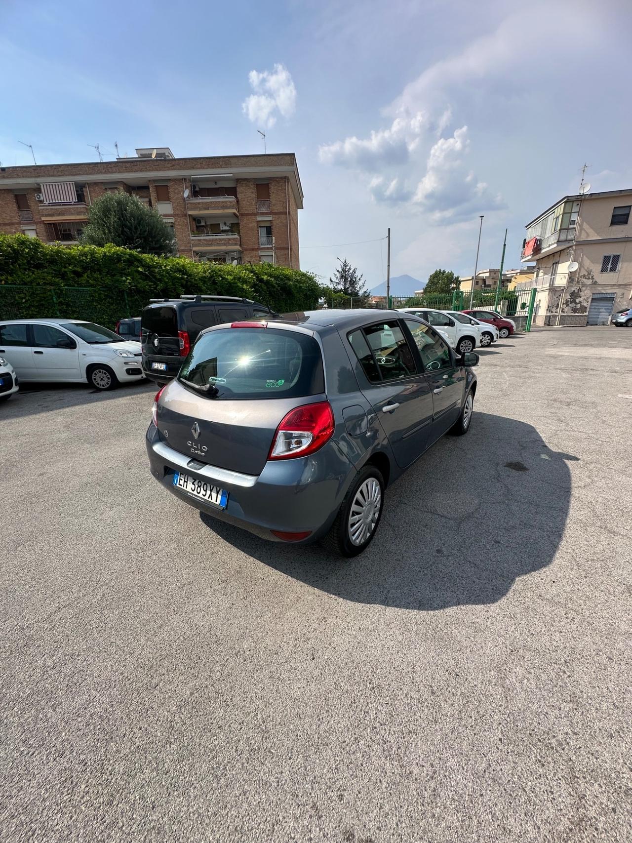 Renault Clio 1.2 16V 5 porte Luxe