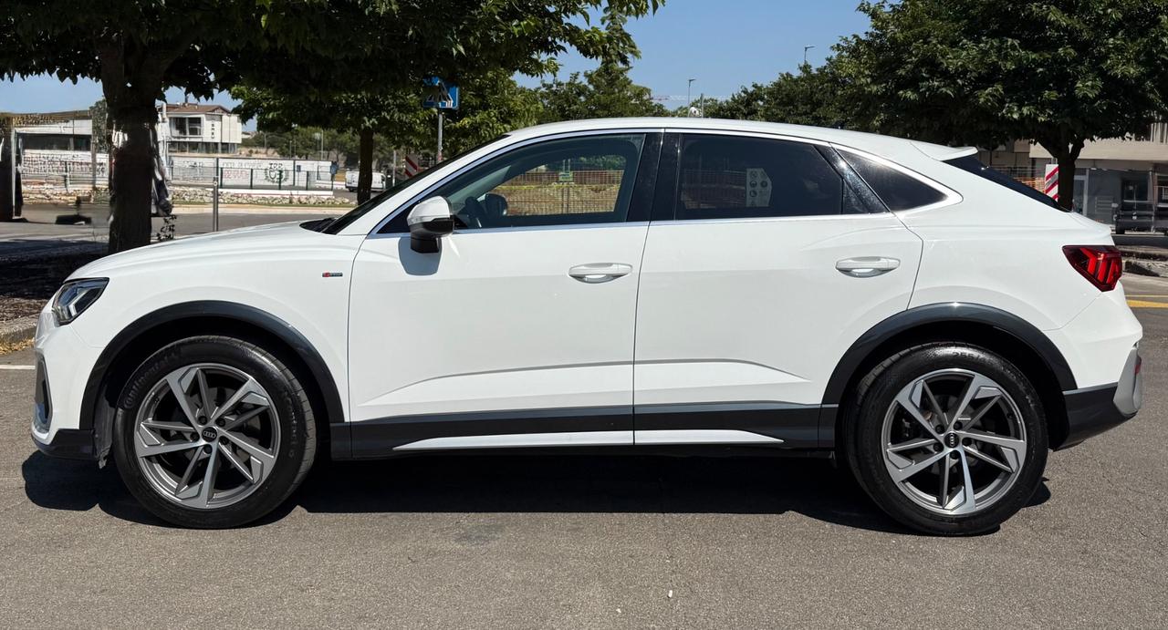 Audi Q3 Sportback 35 2.0 Tdi 150CV Stron S LINE