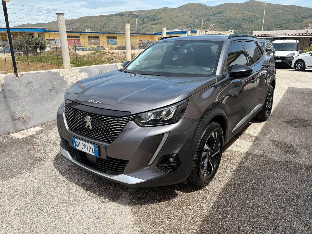 Peugeot 2008 130cv automatica Allure 12/21