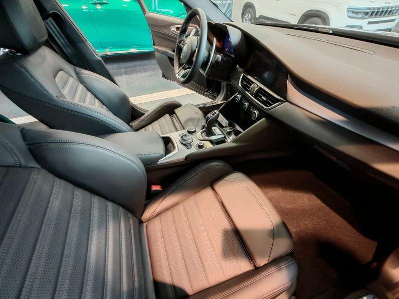 Alfa Romeo Giulia 2.2 Turbodiesel 210 CV AT8 AWD Q4 Veloce "KM ZERO"