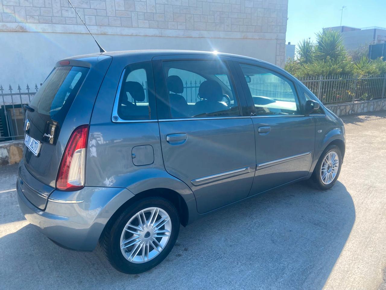 Lancia MUSA 1.3 Multijet 16V 70 CV Argento