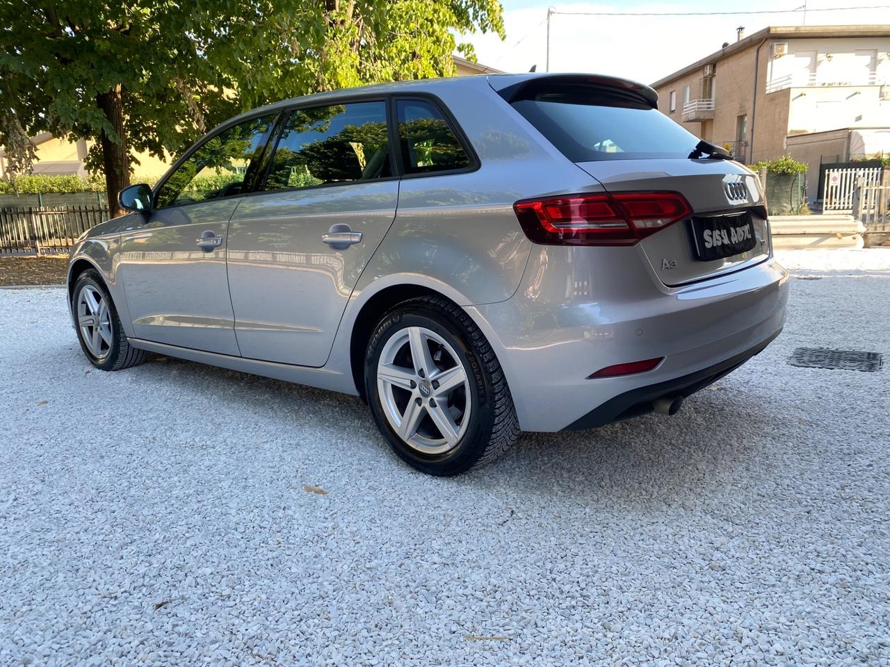 Audi A3 SPB 1.6 TDI 116 CV S tronic Business NEOPATENTATI!!!