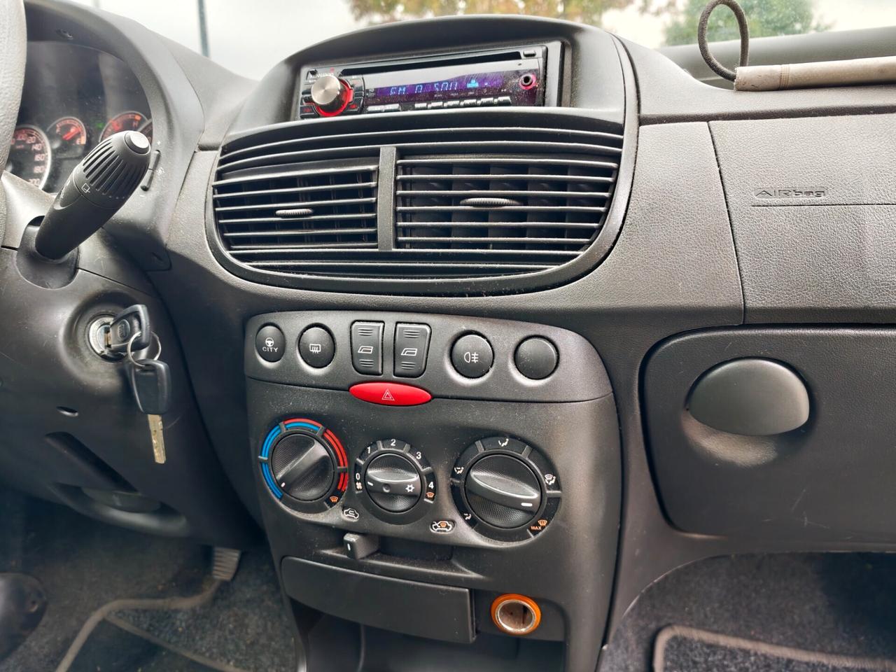Fiat Punto 3 porte GPL casa madre – ok neopatentati