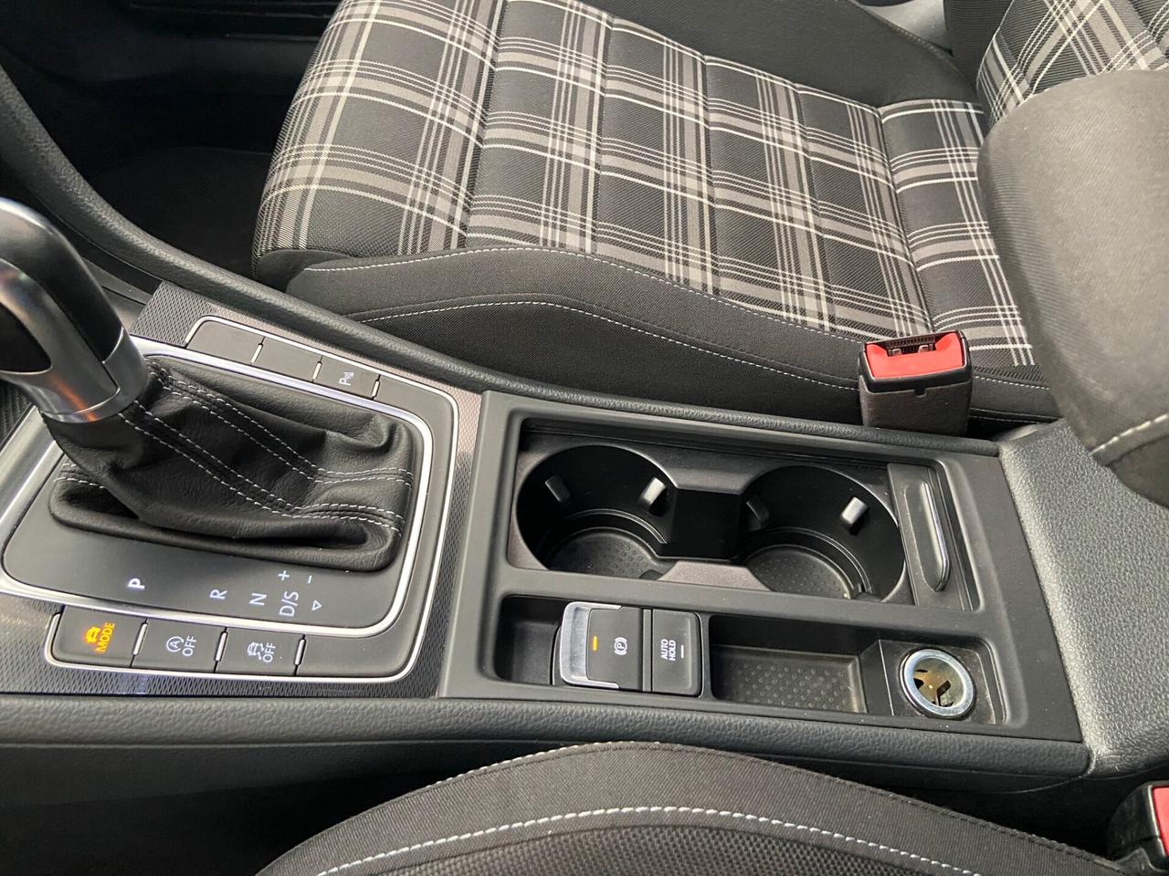 Volkswagen Golf 7 GTD 2.0 TDI 184CV