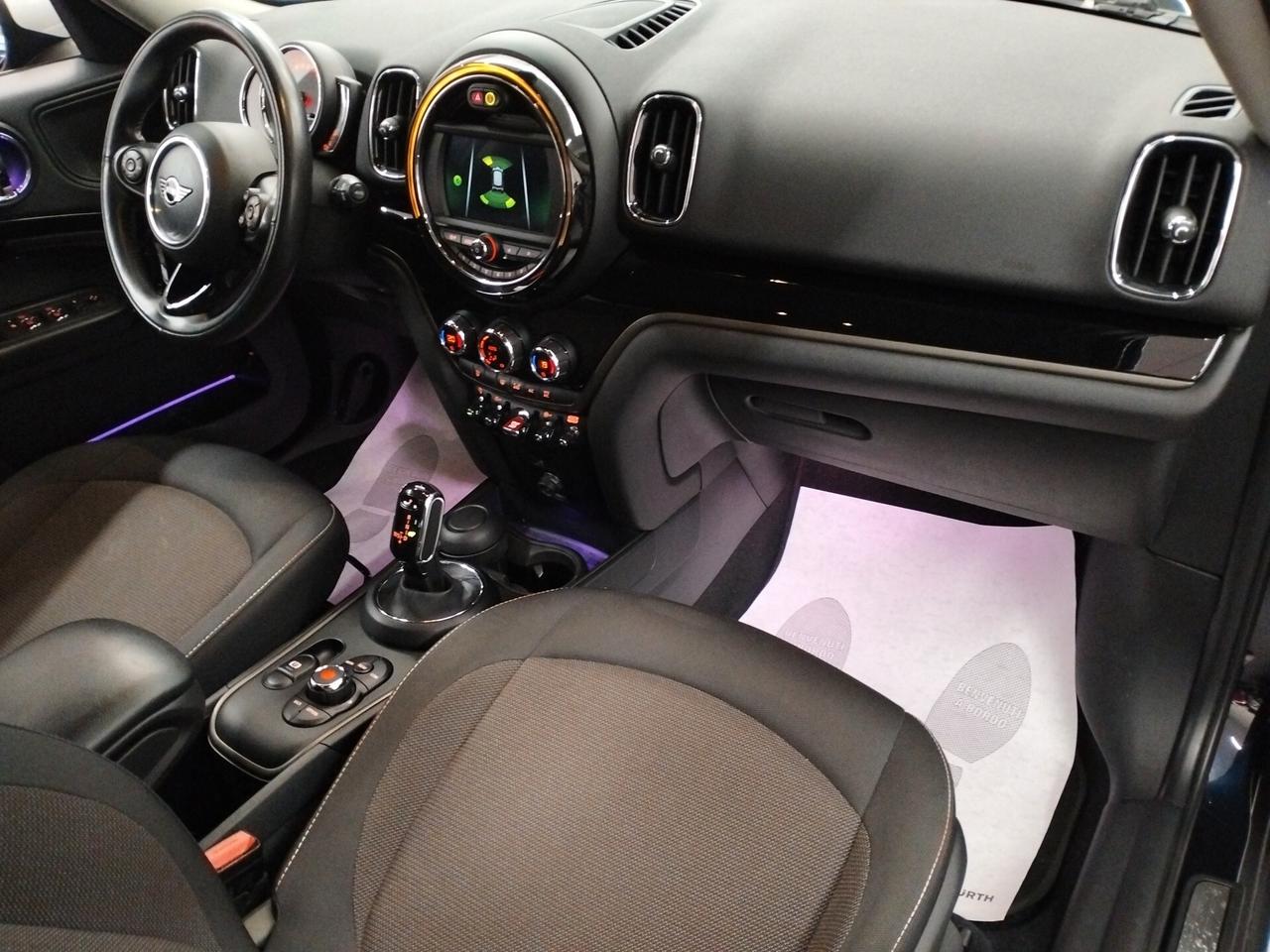 MINI Cooper D Countryman F60 2020 2.0 Business all4 auto 4x4