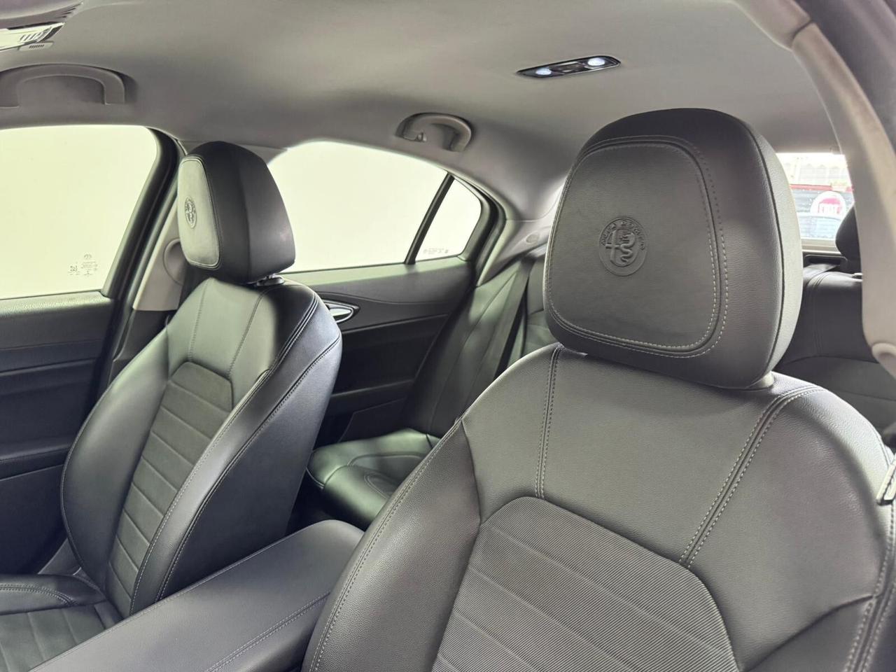 Alfa Romeo Giulia 2.2 Business Sport edition-180cv -AUTOM-GARANTITA-2018