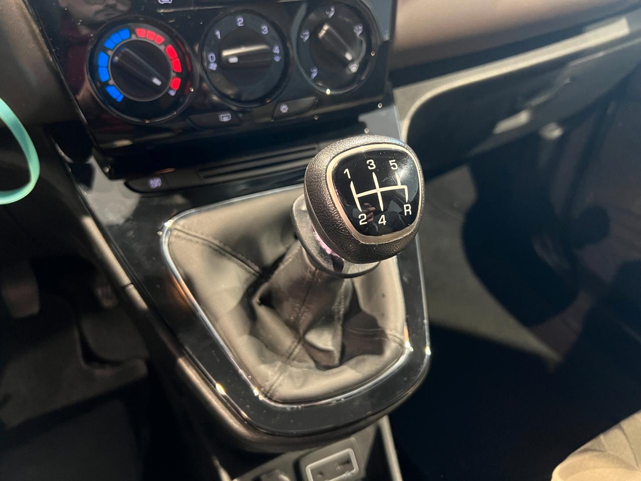 Lancia Ypsilon 1.2 69 CV 5p. GPL Ecochic Gold