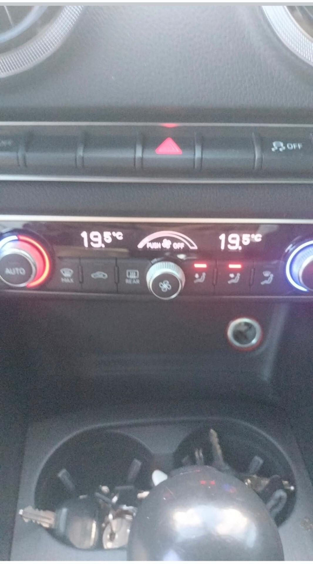 Audi A3 1.6 TDI clean diesel S tronic Ambition