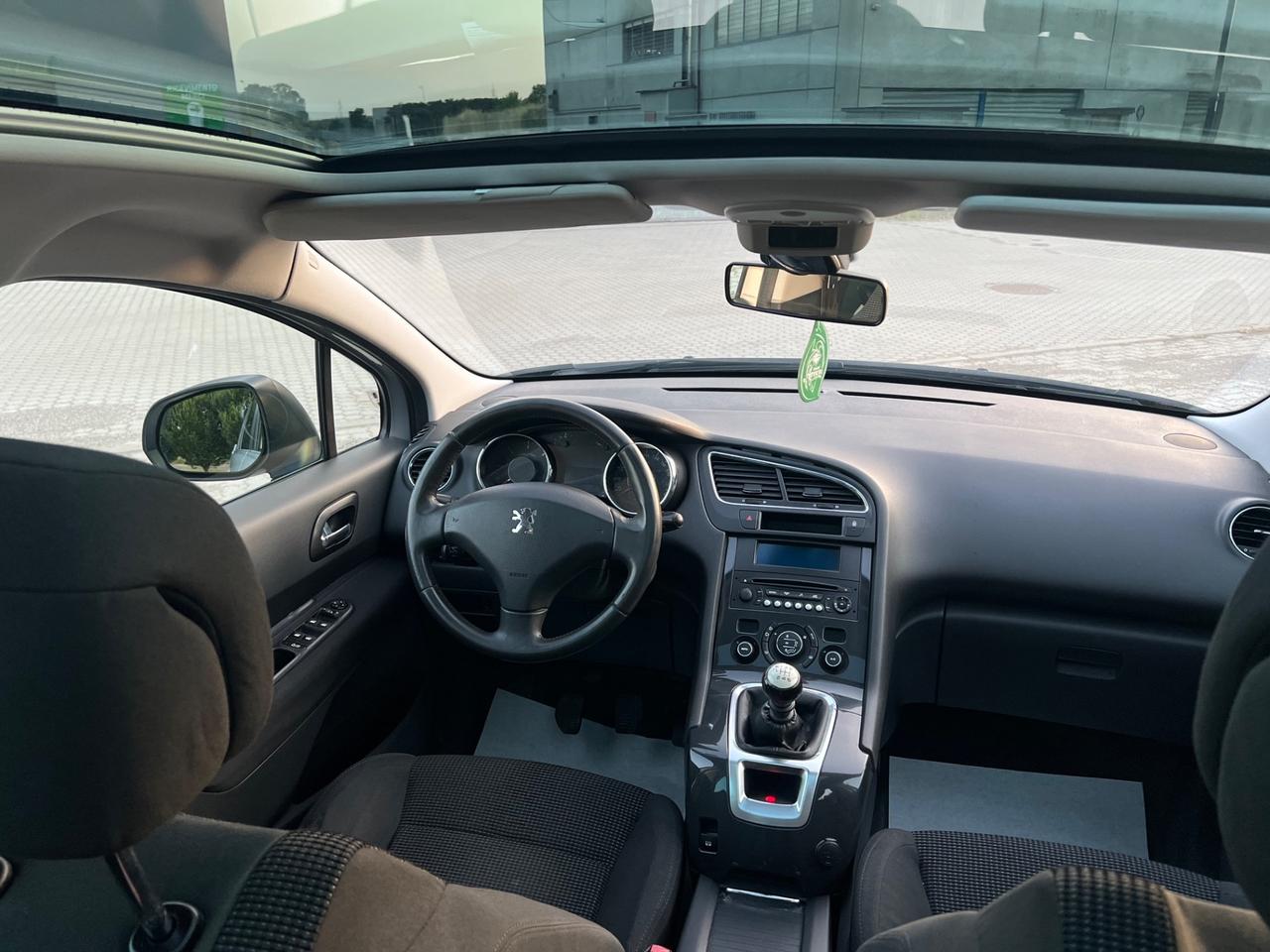 Peugeot 5008 1.6 HDi 112CV Active