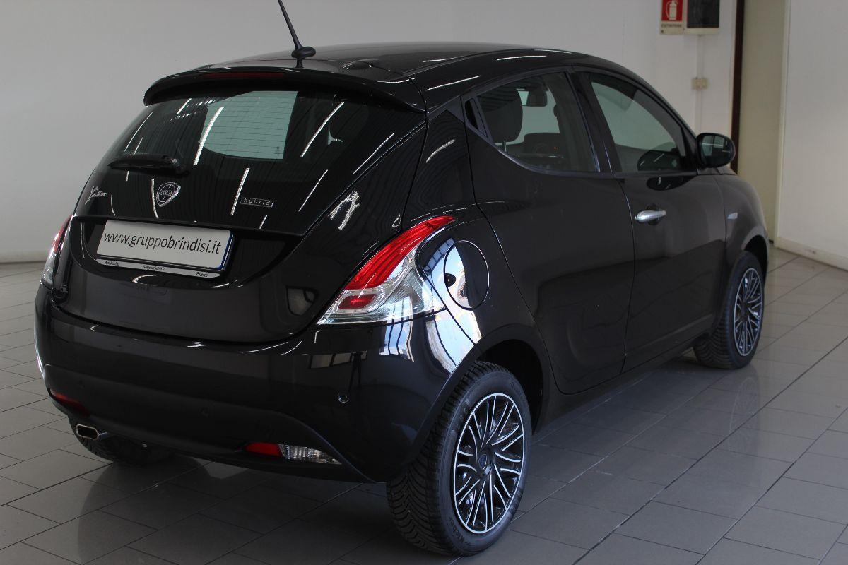 LANCIA - Ypsilon - 1.0 FireFly 5p.S&S Hybryd Gold