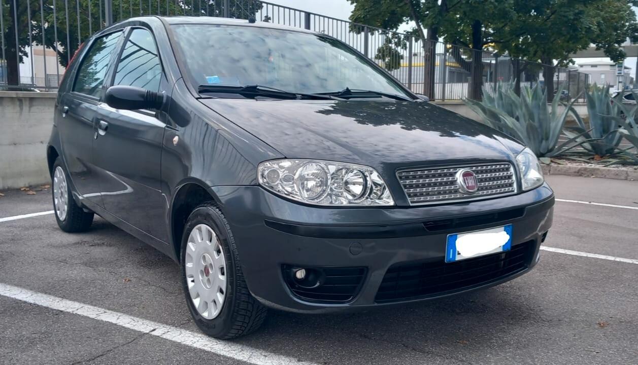 Fiat Punto 1.2benzina2010 NEOP5Porte Trattabile
