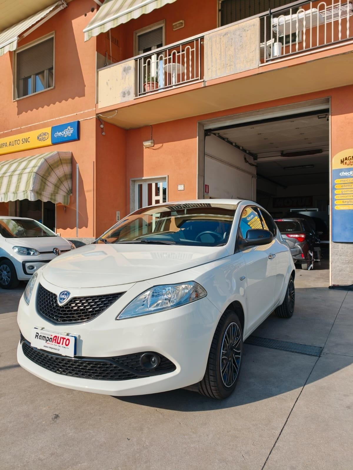 Lancia Ypsilon 1.2 69 CV 5 porte GPL Ecochic Platinum