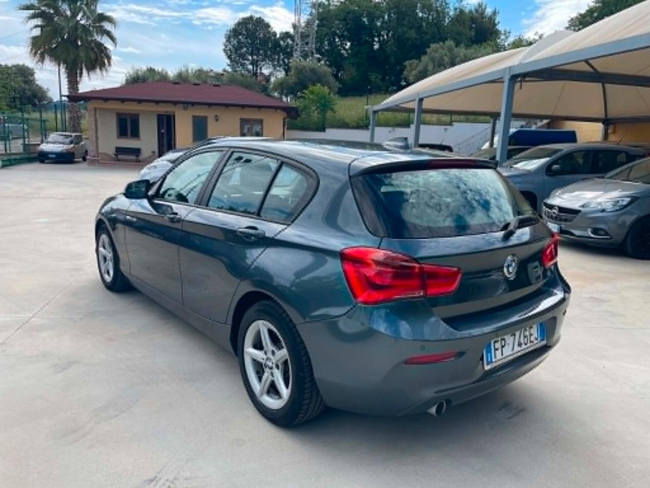 Bmw 118 118d 5p. Business