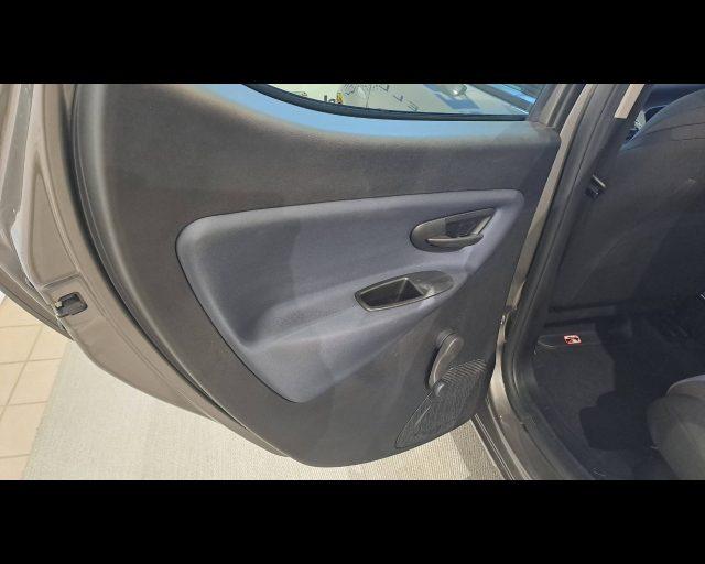 LANCIA Ypsilon 1.0 hybrid Gold Plus