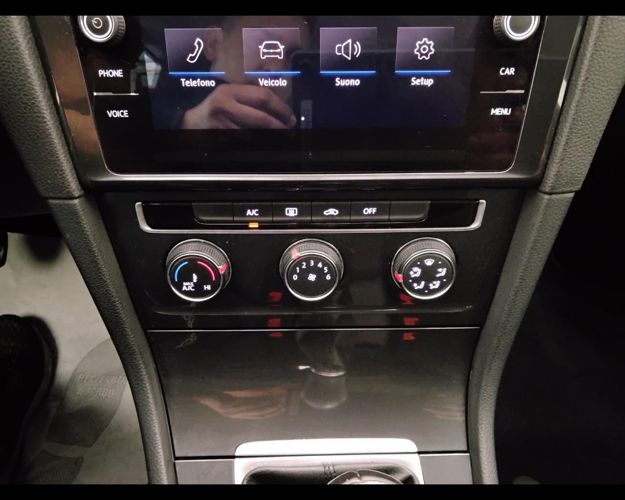 VOLKSWAGEN Golf VII 2017 5p - Golf 5p 1.6 tdi Trendline 90cv