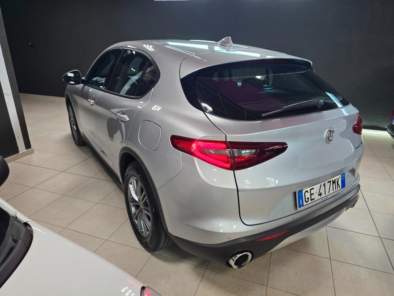 Alfa Romeo Stelvio 2.2 Turbodiesel 160 CV AT8 RWD Super