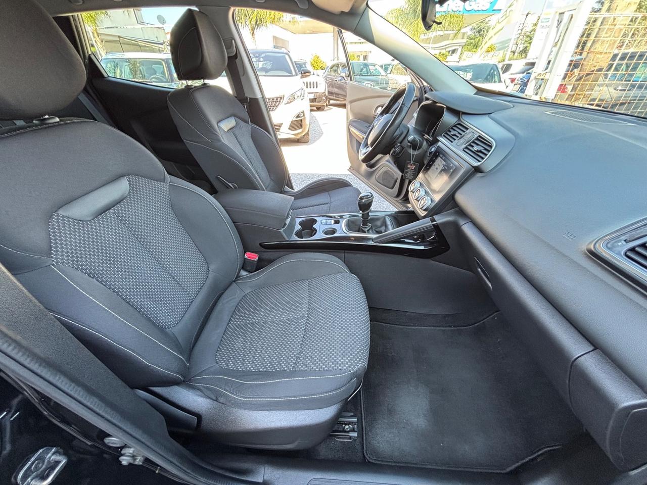 RENAULT KADJAR 1.5DCI 115CV BLACK EDITION FULL