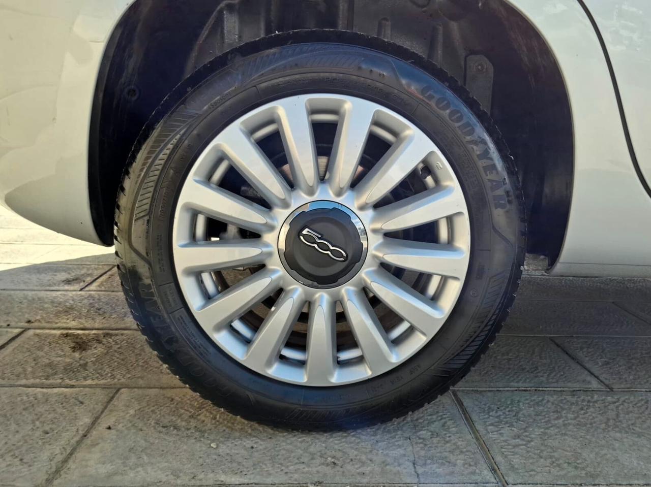 Fiat 500L 1.6 Multijet 120cv Pop Star 2015