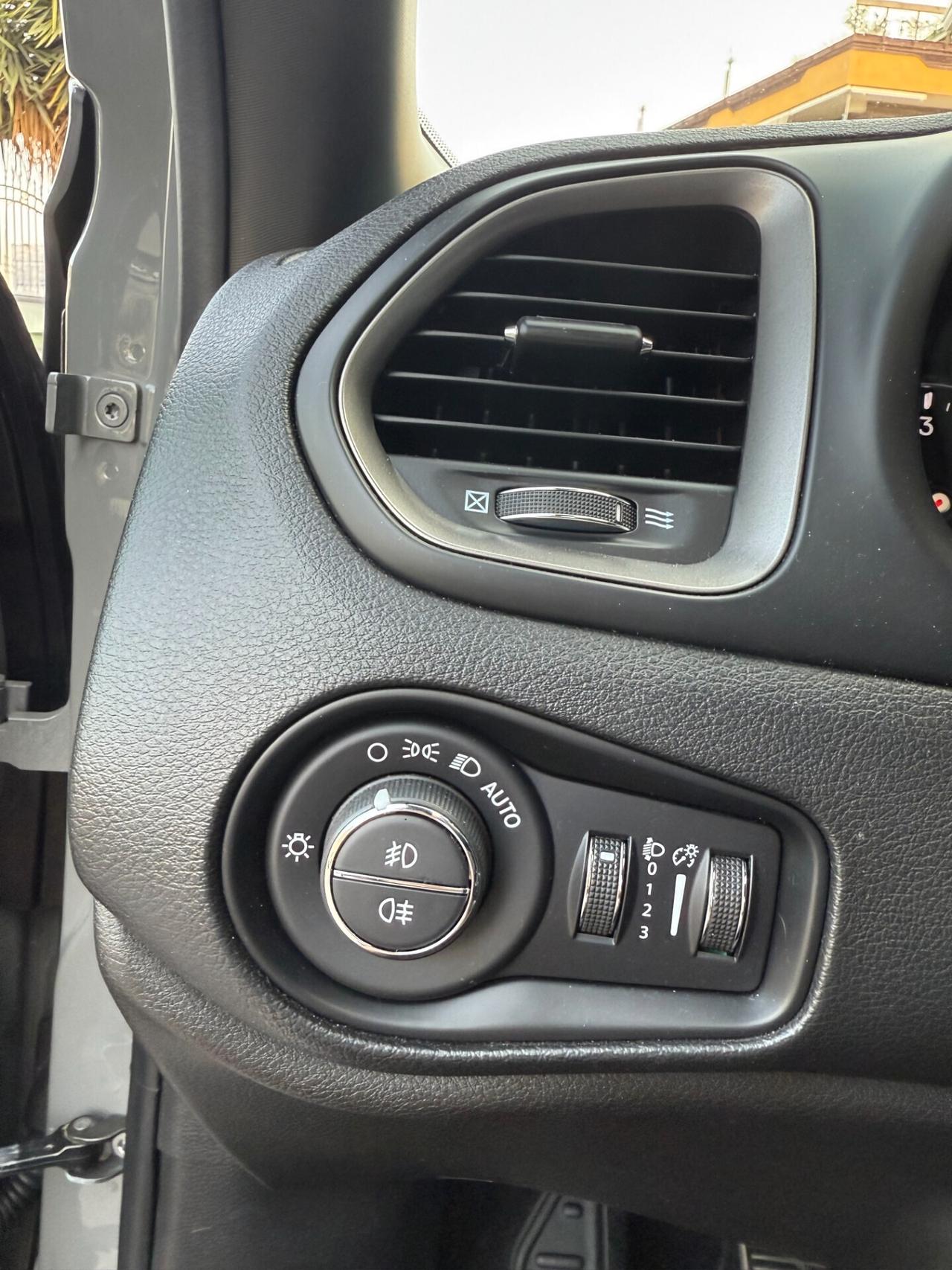 Jeep Renegade 1.6 DIESEL 120 CV DCT F1 LIMITED