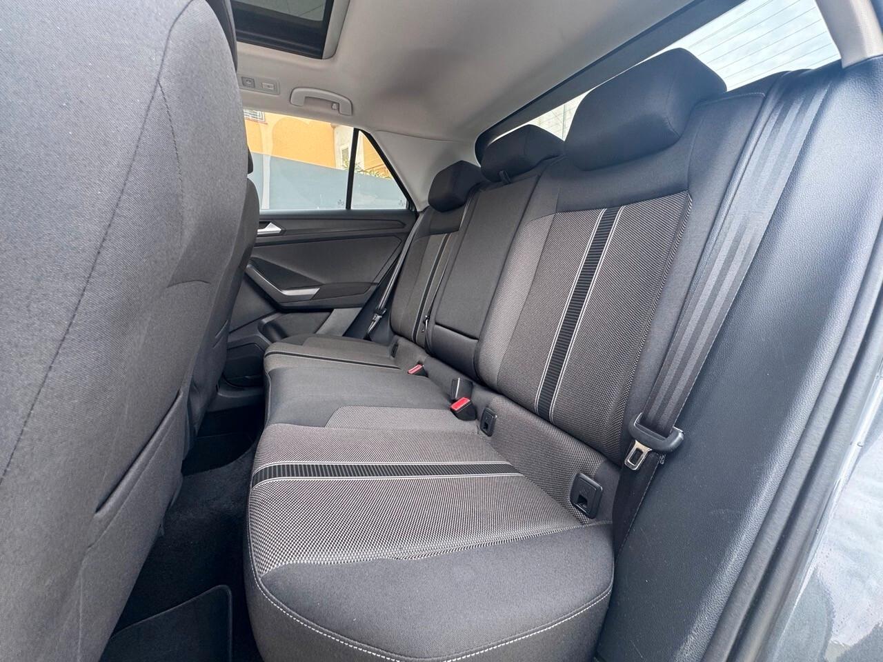 Volkswagen T-Roc 1.6 TDI 116CV R-LINE