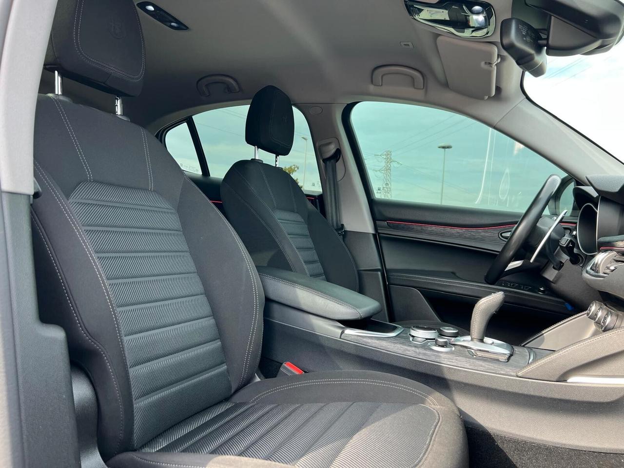 Alfa Romeo Stelvio 2.2 Turbodiesel 160 CV AT8 RWD Super Business
