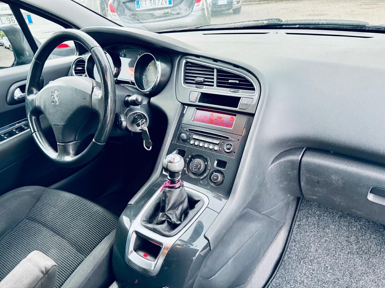 Peugeot 5008 2.0 HDi 150CV Business 7 Posti