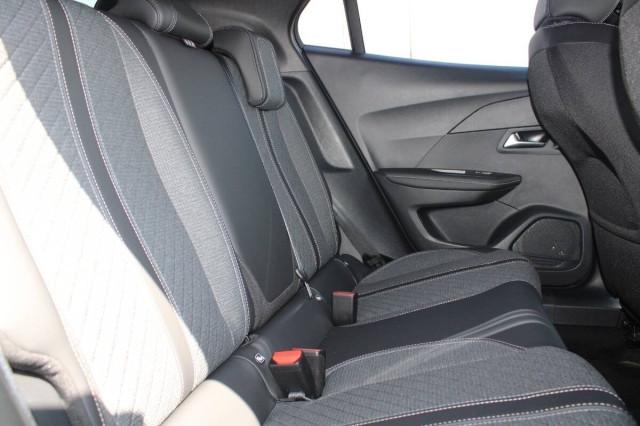 Peugeot 2008 1.2 Allure s&s 130cv Automatica con CarPlay