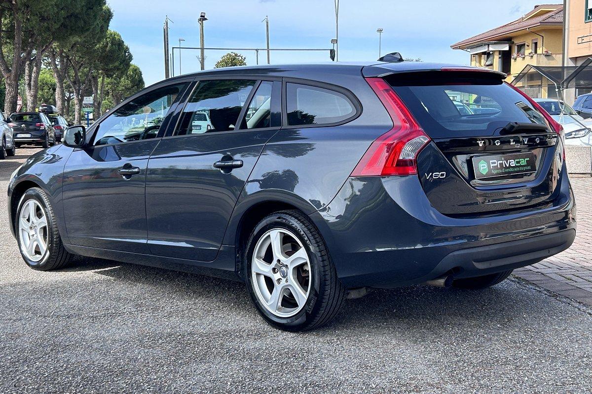 VOLVO V60 D3 Geartronic Kinetic