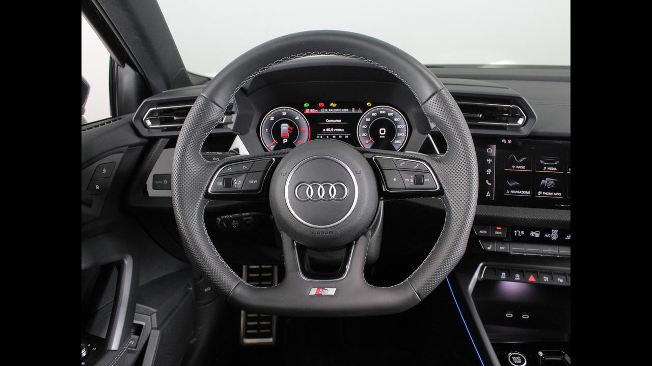 AUDI A3 IV 2024 allstreet - A3 allstreet 35 2.0 tdi Business s-tronic