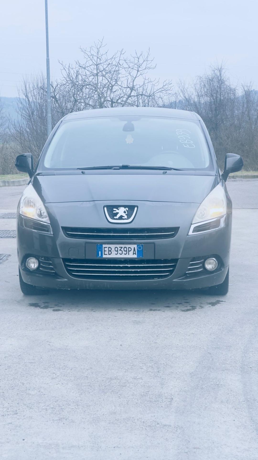 Peugeot 5008 1.6 VTi 120CV Premium